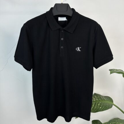 CK polo yaka-normal kalıp- nakış mini yazı unisex siyah tişört
